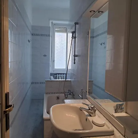 Trilocale Tra Natura, Metro E Life! アパート *